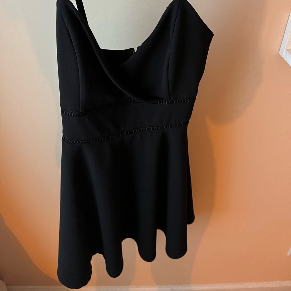 Macy’s Jun & Ivy Black Junior’s Mini Dress - Picture 2 of 4